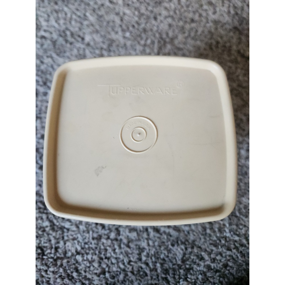 Vintage Tupperware Blue Servalier Canister with Tan Lid 811-11 Made in USA 7.5in